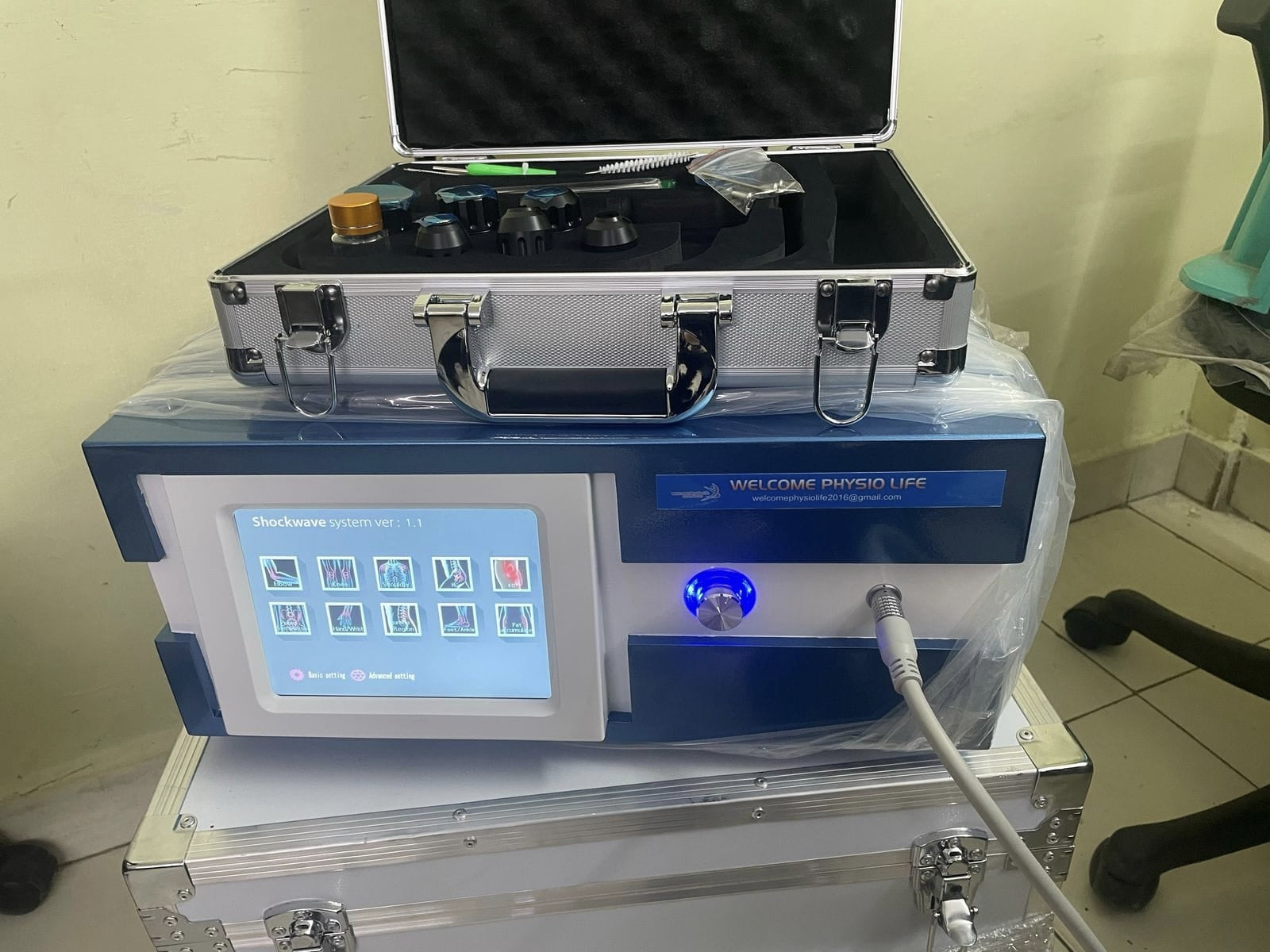 Shockwave Therapy Machine for Physiotherapy Pain Relief – Model SW29